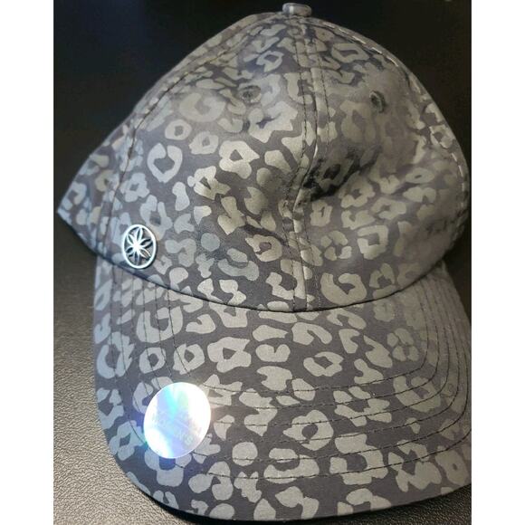 NEW Tag Gaiam Yoga Fitness Hat Cap Black Grey Leopard Adjustable - Picture 3 of 7
